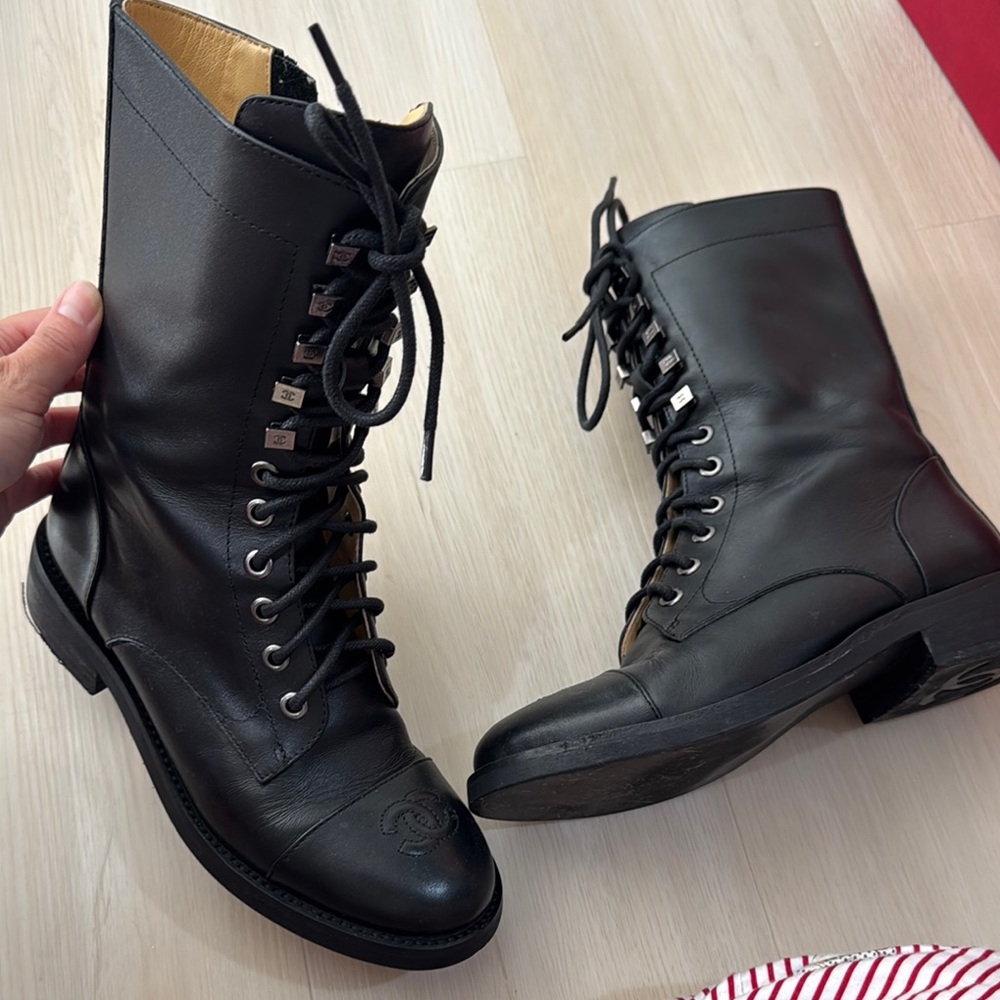 ChanelBlack Leather Lace-Up Boots